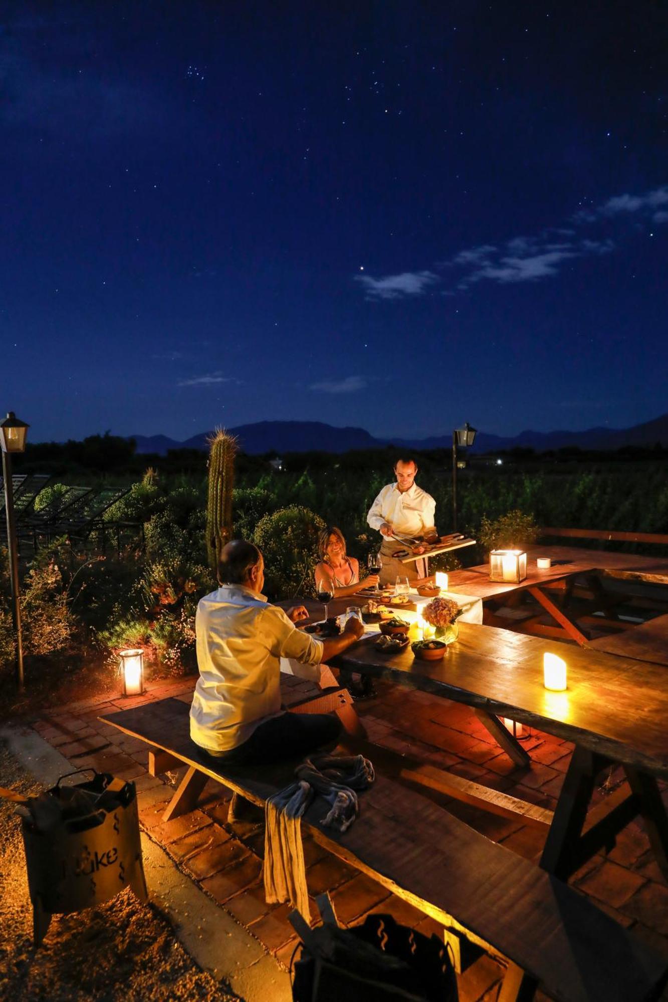 Grace Cafayate Hotel Exterior foto A restaurant in the resort