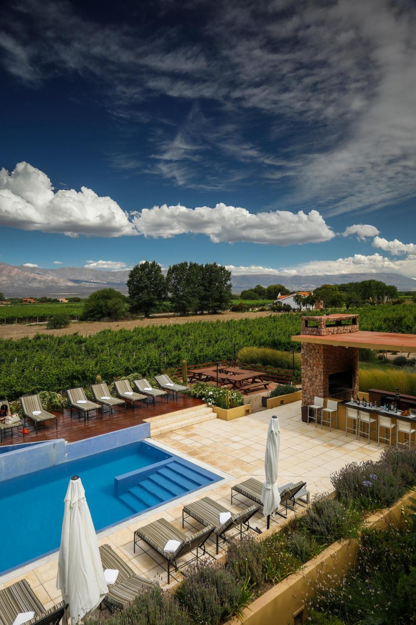 Grace Cafayate Hotel Exterior foto A vineyard in the Uco Valley