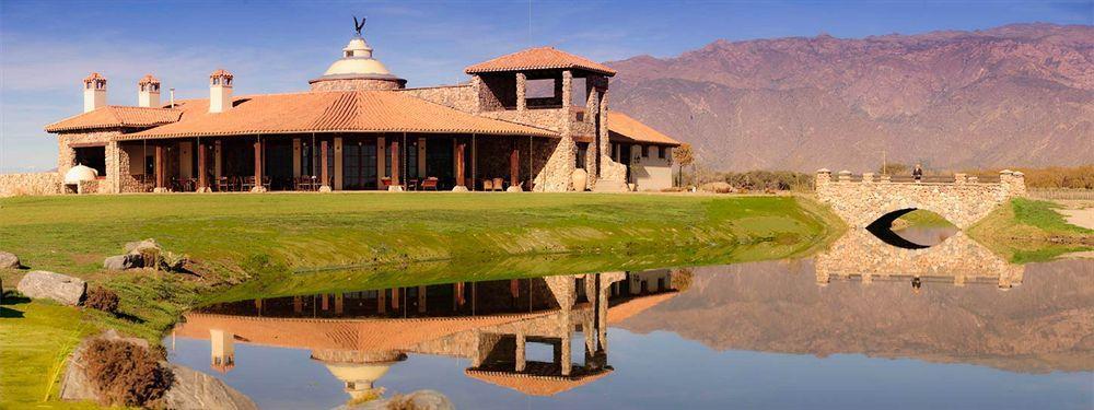 Grace Cafayate Hotel Exterior foto Club de Golf El Comahue